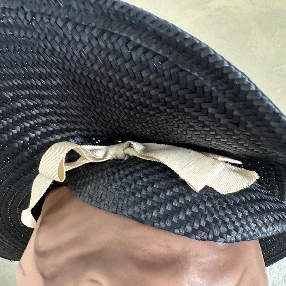FABULOUS 1940s\' BLACK STRAW WIDE BRIM TILT HAT WITH FABRIC FLOWERS AND BOWS main image 7